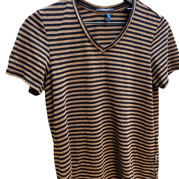 Scotch and Soda Gold and Black Vneck t-shirt size small - Picture 6 of 10